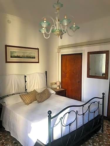 B&B Al Teatro with canal view