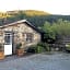 Dolweunydd Bed and Breakfast