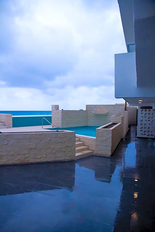 The Mint Resort Isla Mujeres
