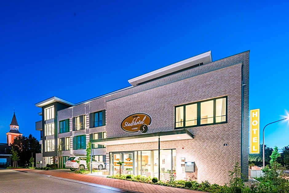 Stadthotel Lohne, Self Check In, mit Bäckerei und Cafe