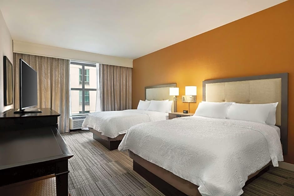 Photo 1 of 8 of 2 Queen Beds, Hearing/Mobility Accessible, Bathtub