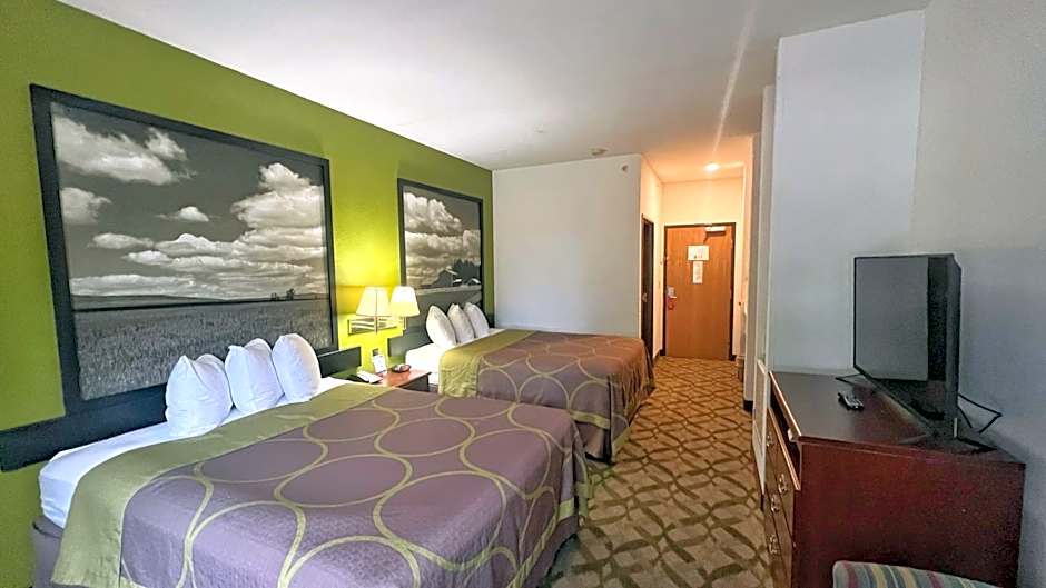Super 8 by Wyndham De Soto