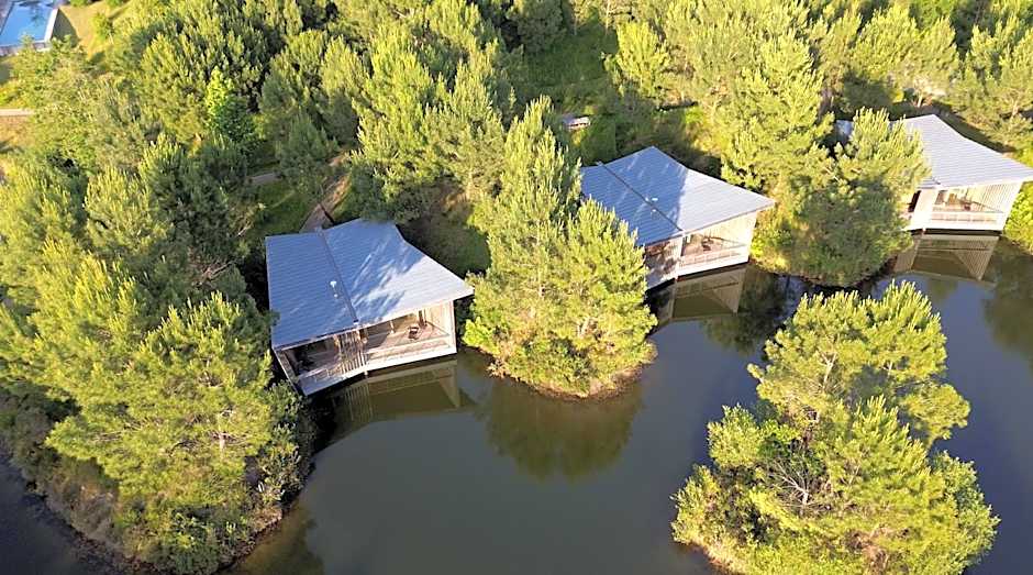 Les Échasses Golf & Surf Eco Lodge