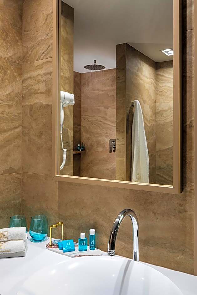 -- ESTE PARK HOTEL -- part of Urban Chic Luxury Design Hotels - Parking & Compliments - next to Shopping & Dining Mall Plovdiv