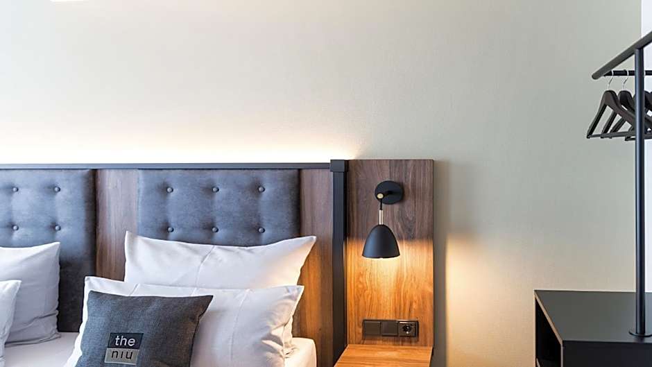 Holiday Inn - the niu, Saddle Furth By IHG