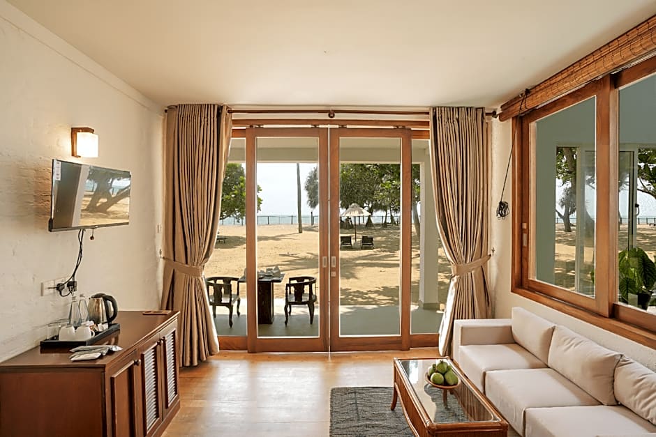 Hibiscus Beach Hotel