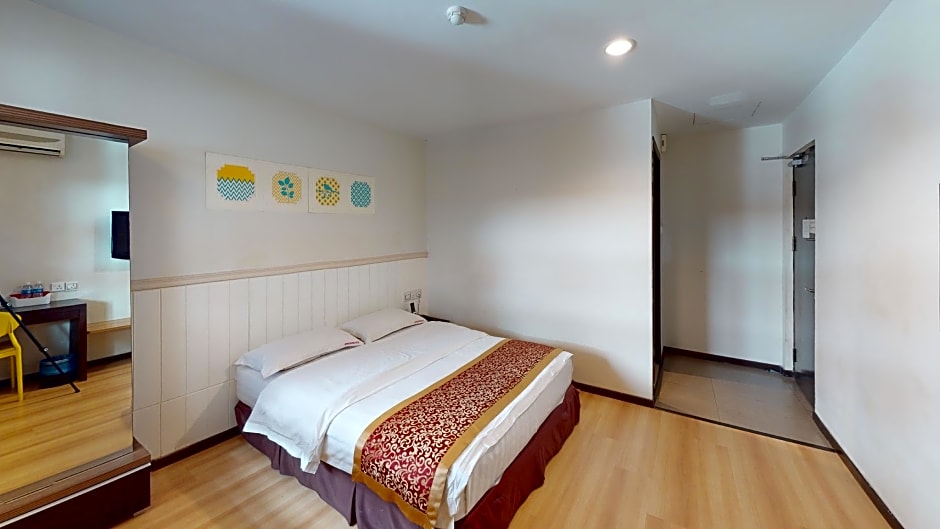 Aston Boutec Hotel Lintas Plaza