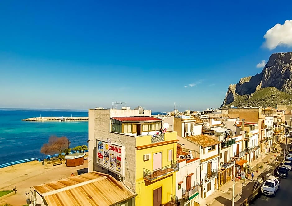 B&B Una Terrazza sul Golfo di Sferracavallo