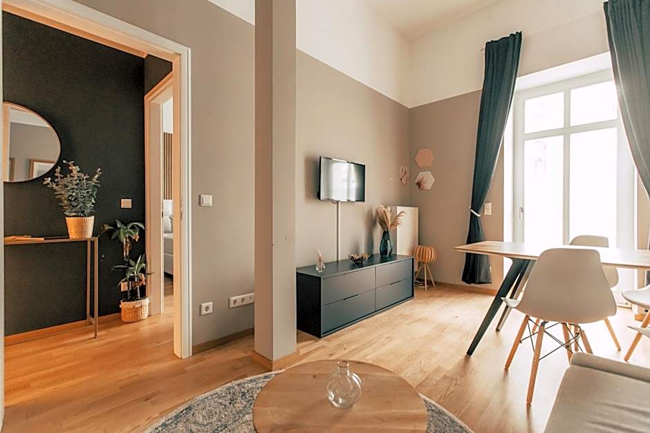 Luga Homes - Stadthaus