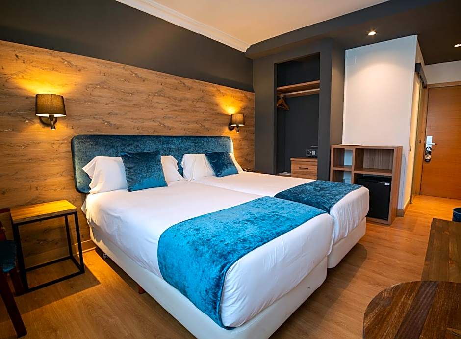 Sercotel Familia Conde