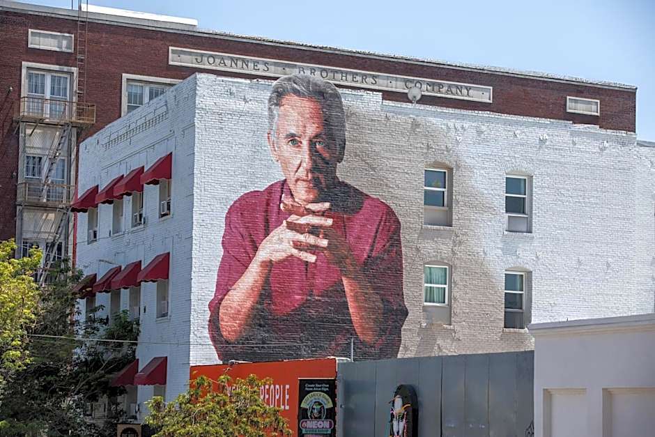 American Hotel