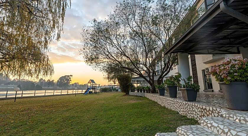 The Lakes Hotel and Conference