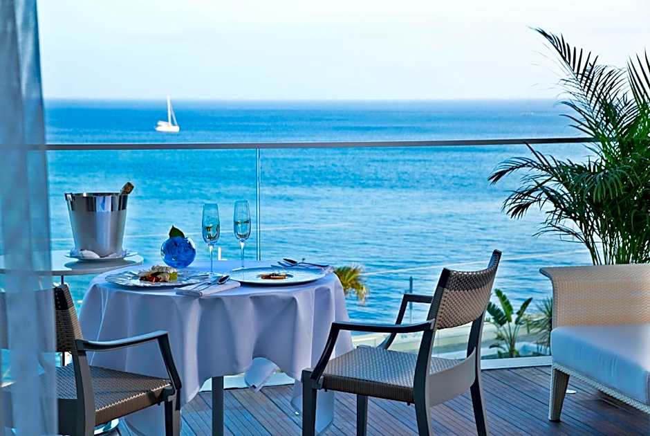 Classic 1 King Bed, Ocean View — 6 fotoğraftan 1. fotoğraf