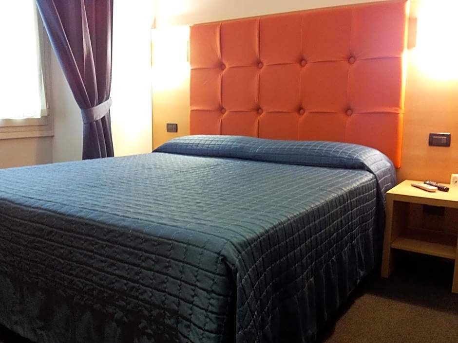 Residenza Cola Di Rienzo - Suite In Rome