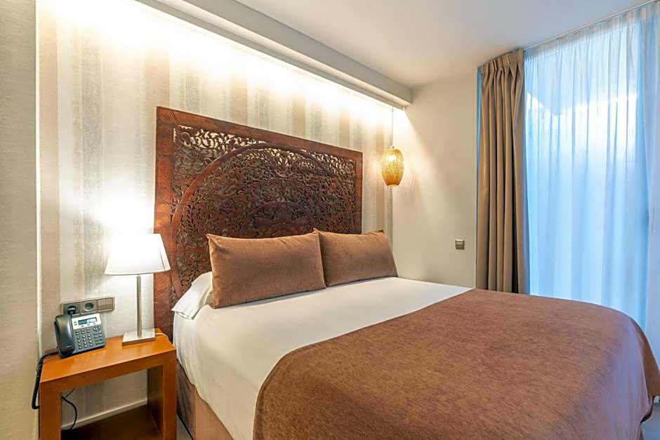 Serennia Fira Gran Via Exclusive Rooms