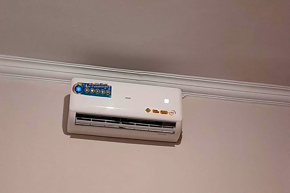 OYO 92463 Deli Hotel Medan