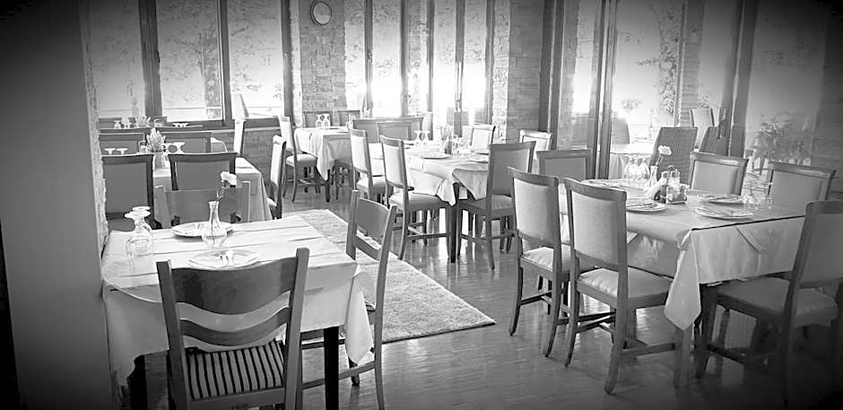 Delfini Hotel