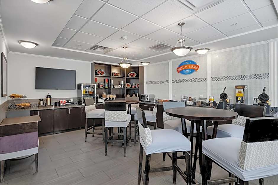 Baymont by Wyndham College Station