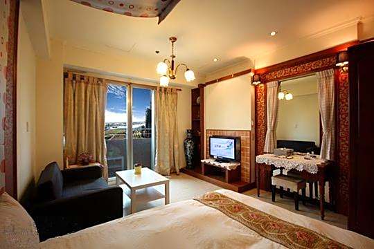 Each Family Service Apartment