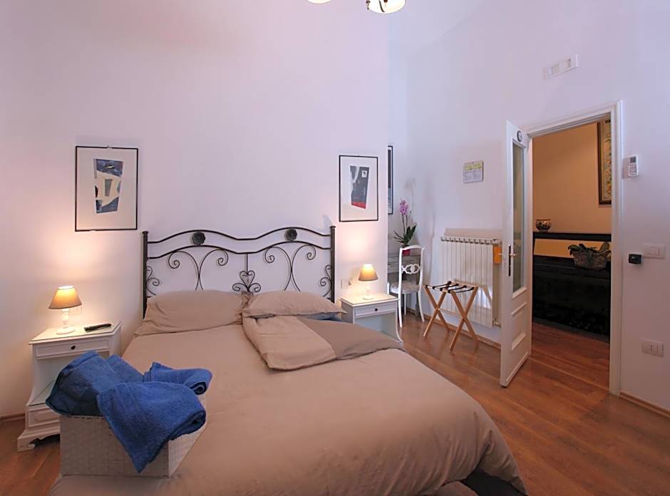 Napoli Pietrasanta LT