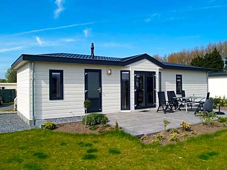 Three Bedroom Chalet - Pavilion 6