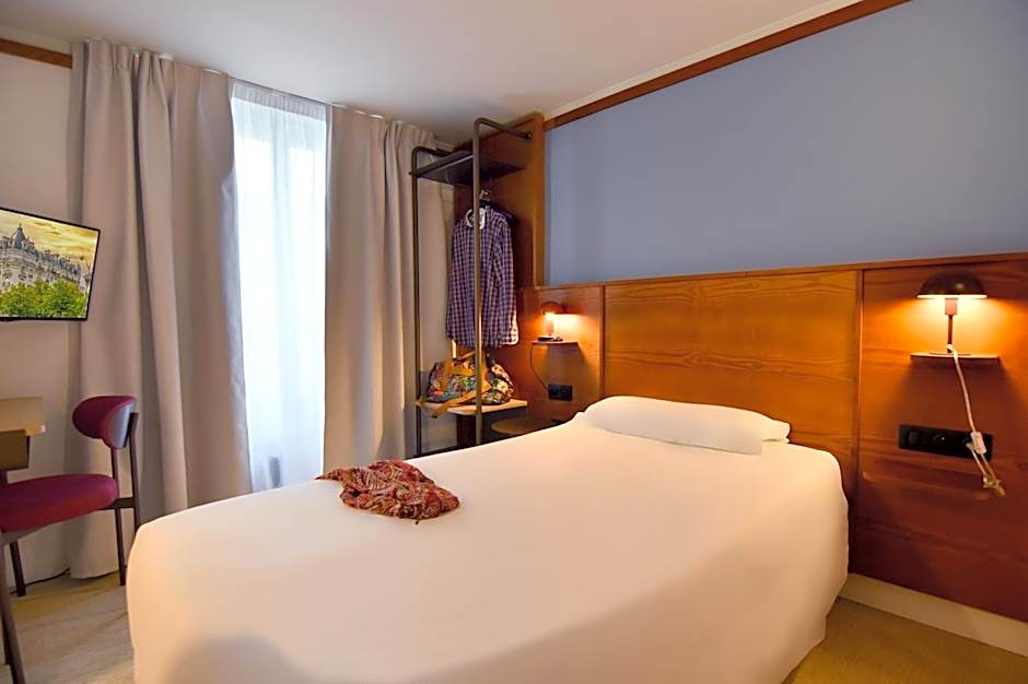 Agate Hotel