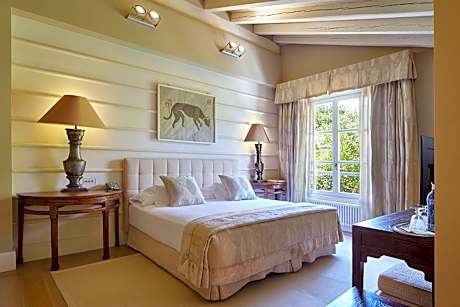 King Room with Mountain View