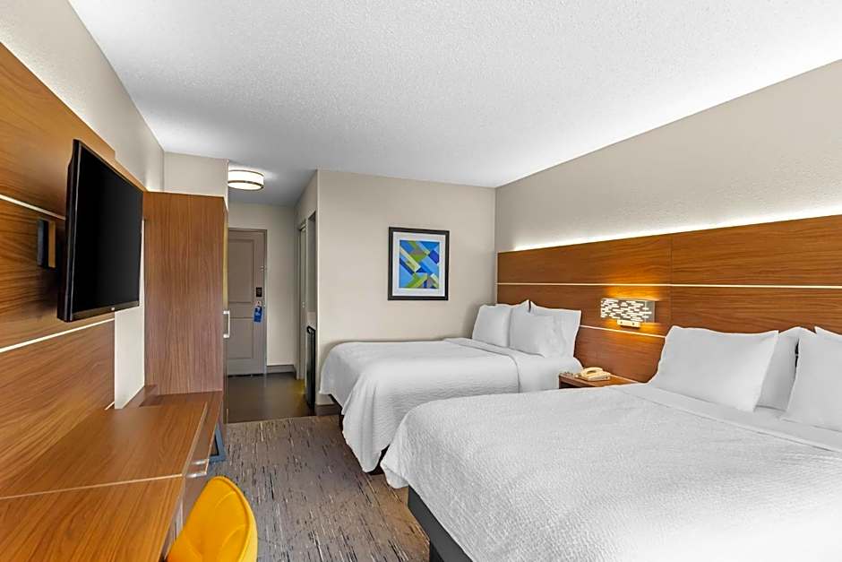 Holiday Inn Express & Suites Vandalia By IHG