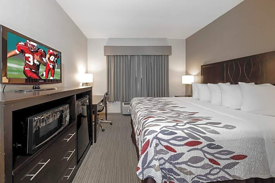 Red Roof Inn & Suites Newburgh - Stewart Airport