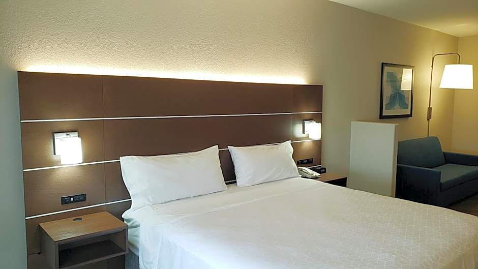 Holiday Inn Express Hotel and Suites Weslaco By IHG