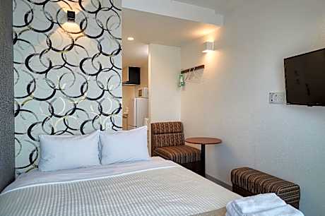 Double Room with Shower - Non-Smoking