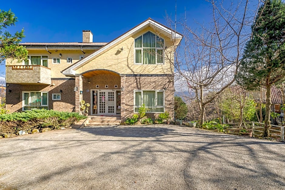 Chingjing New Paradise Bed and Breakfast