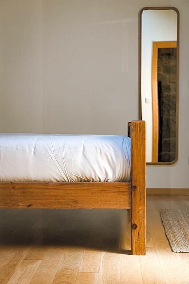 Quinta da Portela - Casa Visconde Arneiros - by RowdHouses