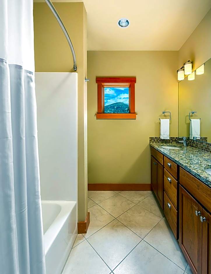 WorldMark Chelan Lake House
