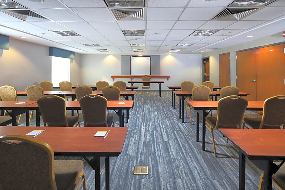 Hampton Inn & Suites Tucson East