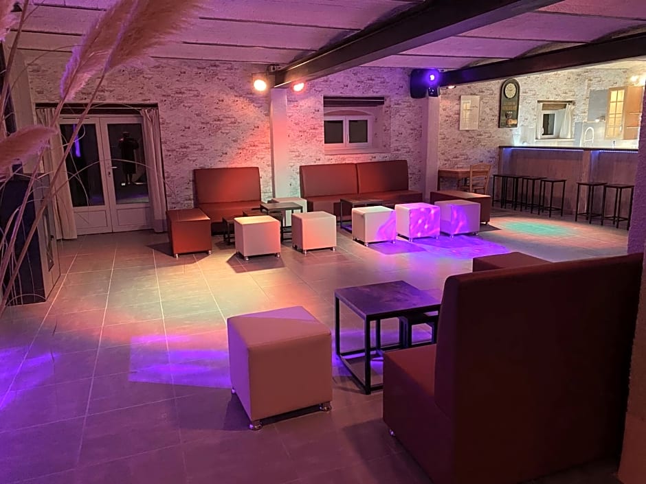 L'Anagramme, chambres, table d'hôtes et gîte pour adultes, naturistes ou non !