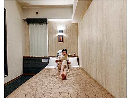 Single Room - Non-Smoking - WiFi