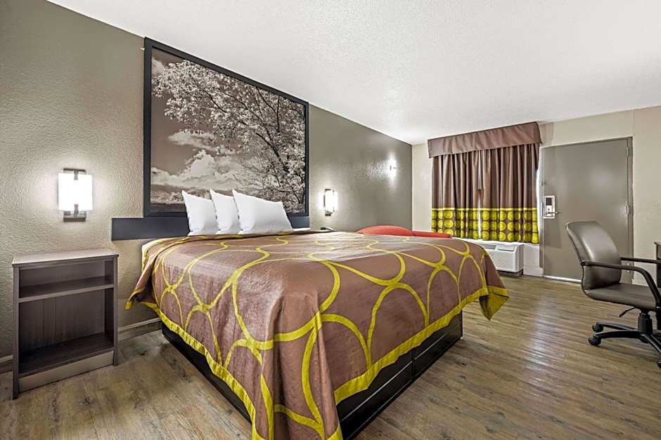 Super 8 by Wyndham Garysburg/Roanoke Rapids