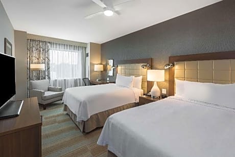 2 Queen Premium Suite Non-Smoking