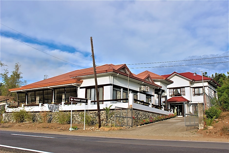 Veranda Suites and Restaurant