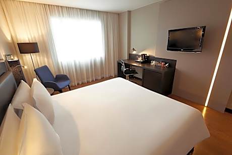 Executive Queen Room