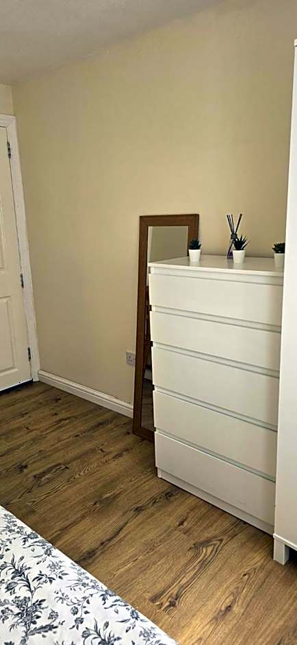 Private Rooms near Hither green Station