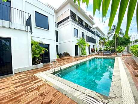 ONYX HOTEL & VILLA