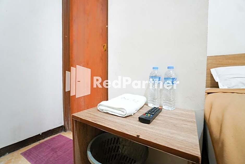 Bright Residence near ITC Mangga Dua Mitra RedDoorz