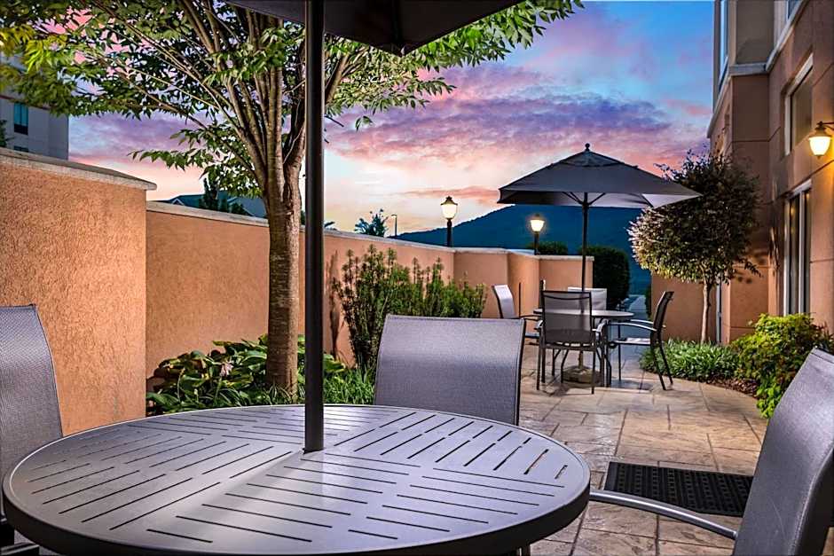 Fairfield Inn & Suites by Marriott Chattanooga I-24/Lookout Mountain