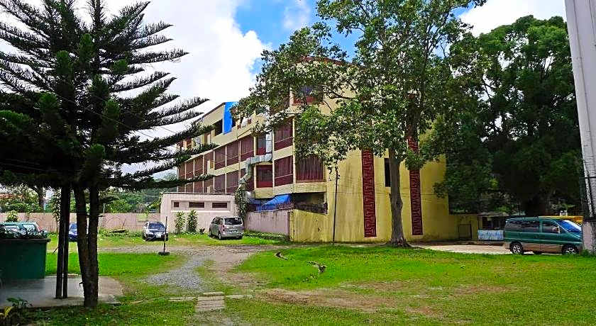 Baguio Burnham Suites Hotel