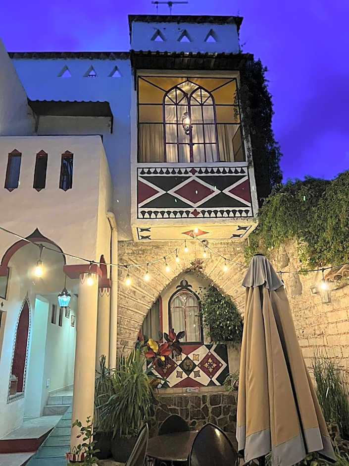 Hotel Casa Blanca