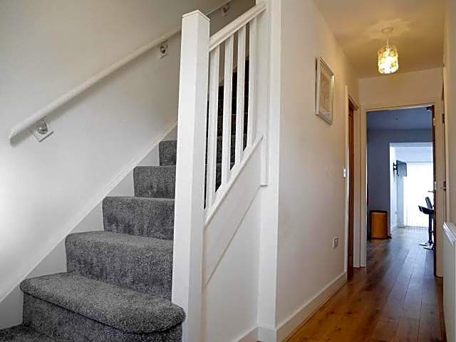 The Courtyard, 4 - Bed, Sleeps 6, Pets Welcome