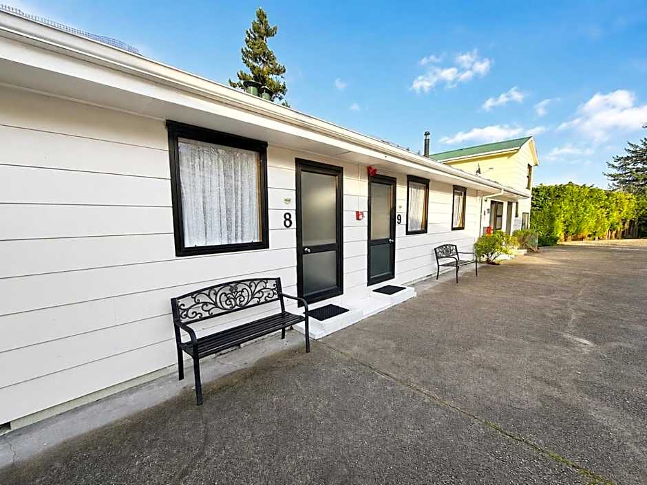 Forest Peak Motel
