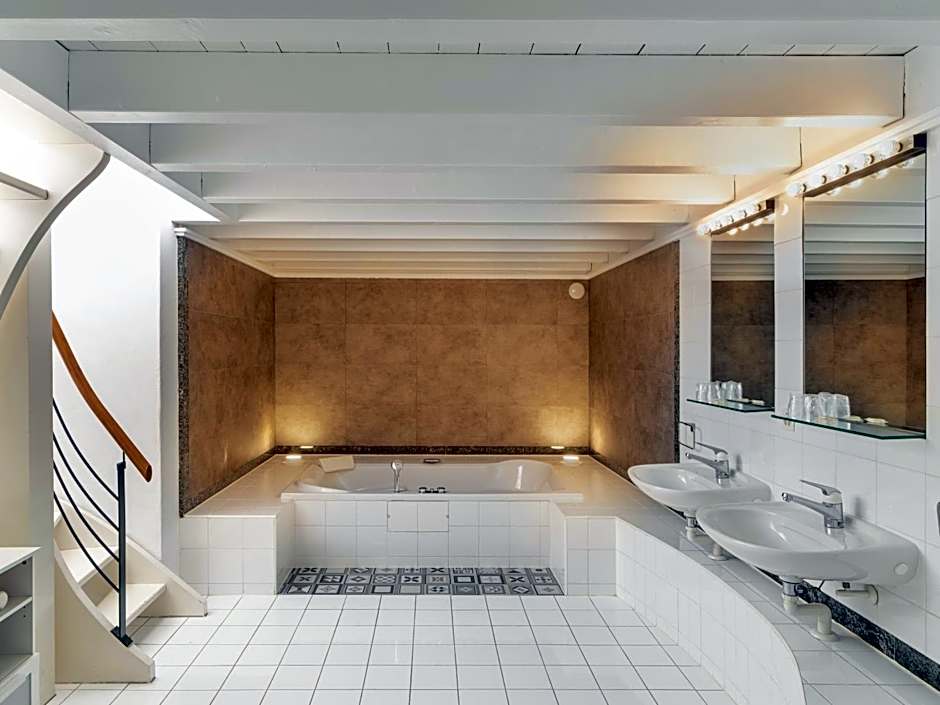 L'Hôtel by Hostellerie du Château